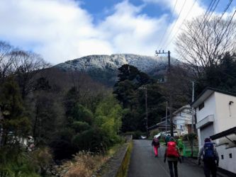 蓑毛からスタート。
山見上げるとテンション🆙